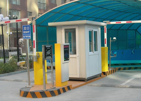 停车场系统一般由哪几个主要部分组成?